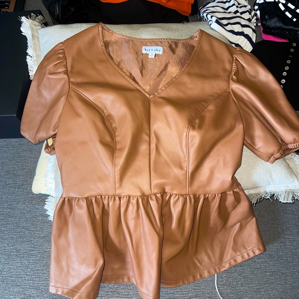 LEATHER BROWN BLOUSE
